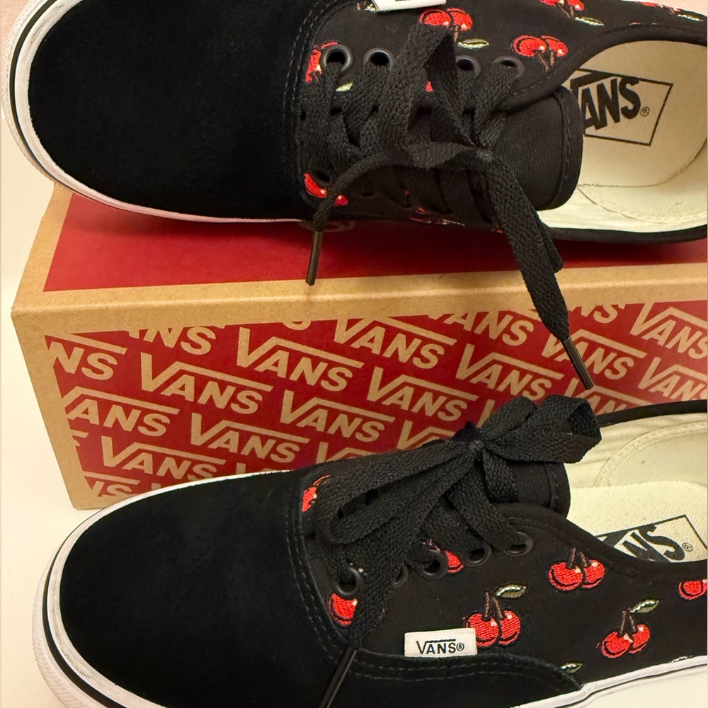 Vans Authentic Cherry Embroidered - Picture 3 of 4
